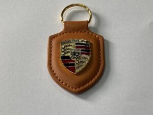 Porsche sleutelhanger lichtbruin