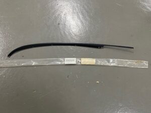 Sierlijst targaruit links
