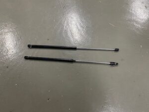 Gasdrukveerset achterklep