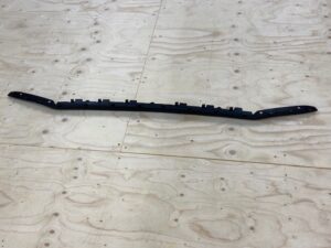 Spoilerrand zwart
